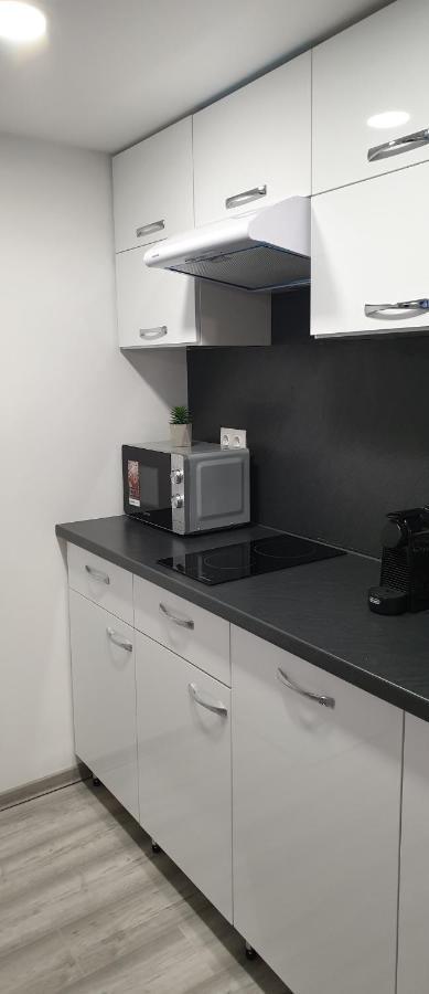 Апартаменты Belvarosi Apartman 2 Мишкольц Экстерьер фото