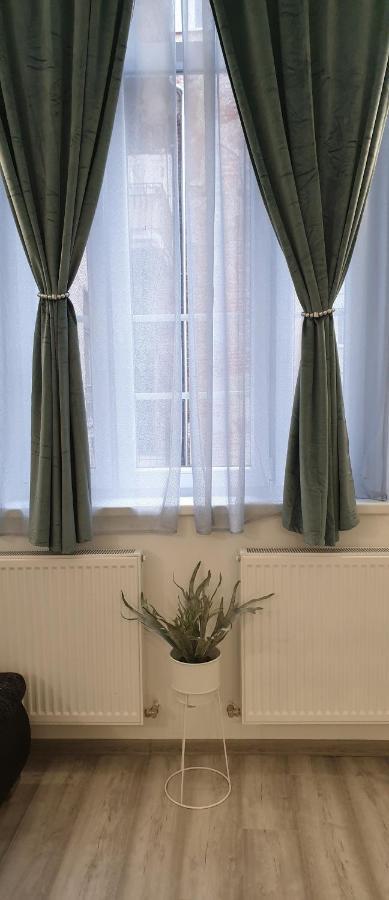 Апартаменты Belvarosi Apartman 2 Мишкольц Экстерьер фото