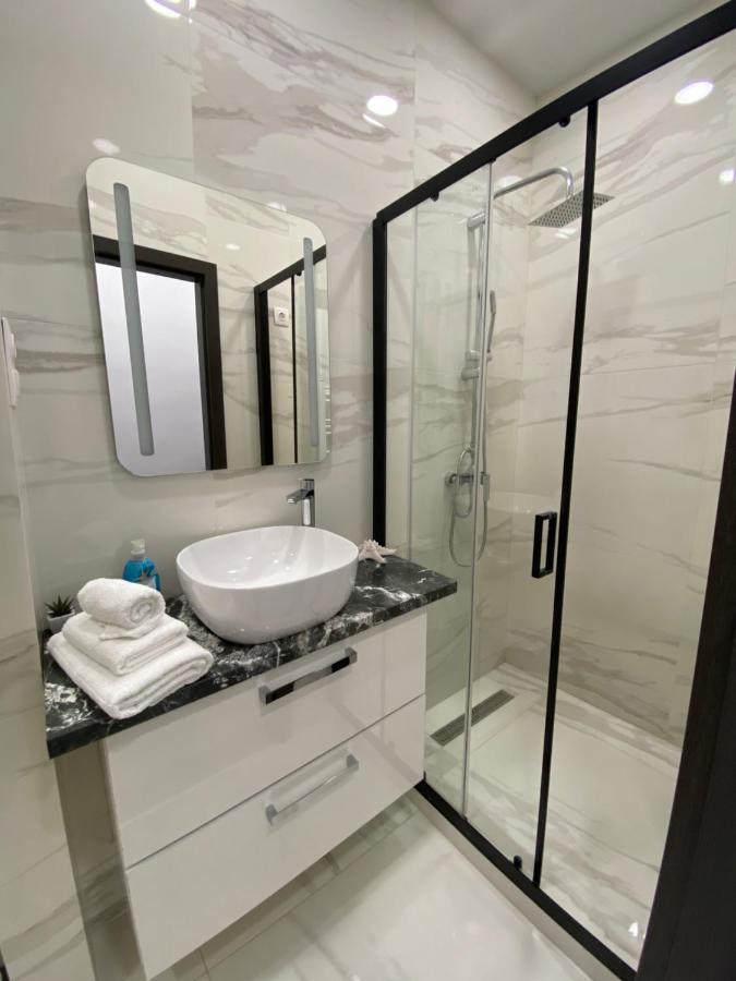 Апартаменты Belvarosi Apartman 2 Мишкольц Экстерьер фото